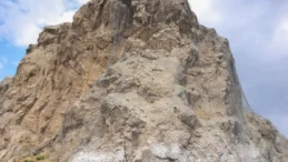 Yukarı Tekke’de Kaya Düşmesi Riskine Karşı Çalışmalar Devam Ediyor