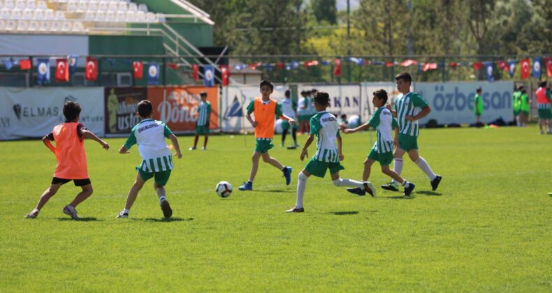 Minik Kramponlar Geleceğe Hazırlanıyor! Sivas’ta Yaz Spor Okulları Coşkusu