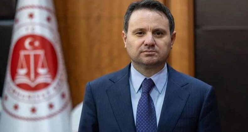 Adalet Bakanı Akın Gürlek’ten Türk Kızılay’a 150 Bin Liralık Bağış