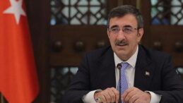 Cumhurbaşkanı Yardımcısı Cevdet Yılmaz’dan 15 Temmuz Mesajı: “Türkiye Yüzyılı Hedefine Emin Adımlarla İlerliyoruz”