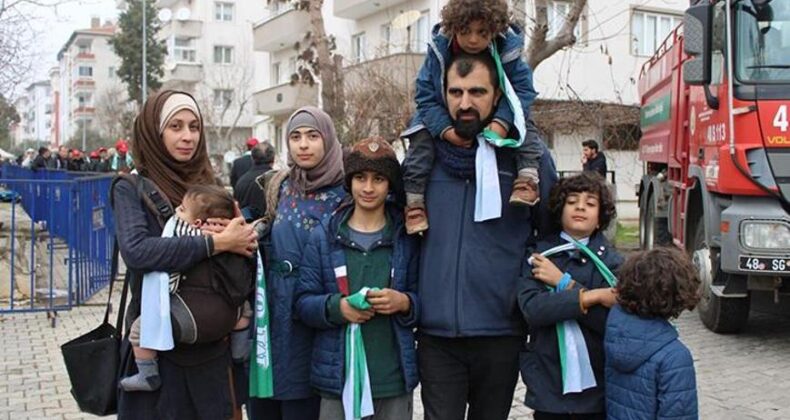 Fransa’dan Muğla’ya Erdoğan’ı Görmek İçin Geldiler! “Çok Seviyoruz”
