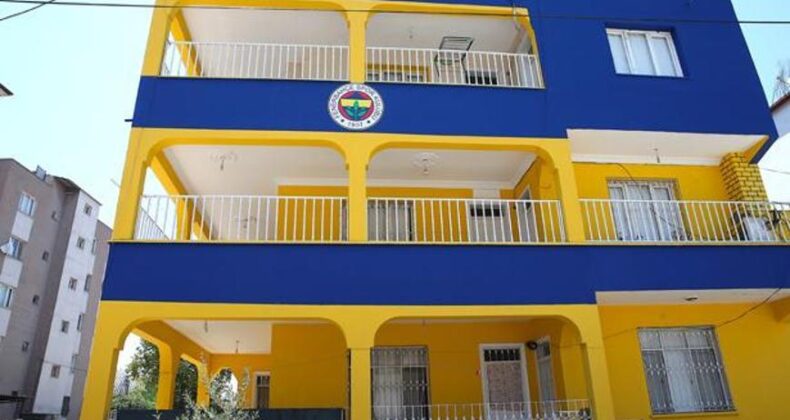 Hatay’da Fenerbahçe Sevdası Apartmana Yansıdı! 3 Katlı Bina Sarı-Laciverte Boyandı