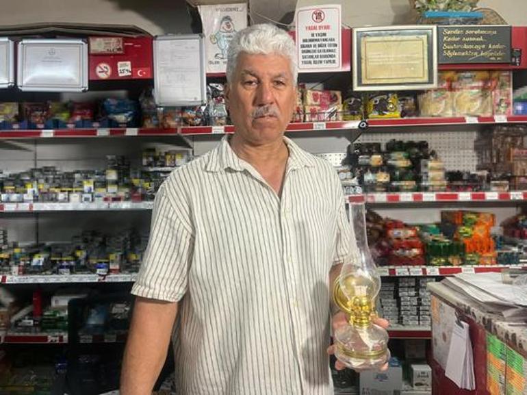 35 yıllık mahalle bakkalı