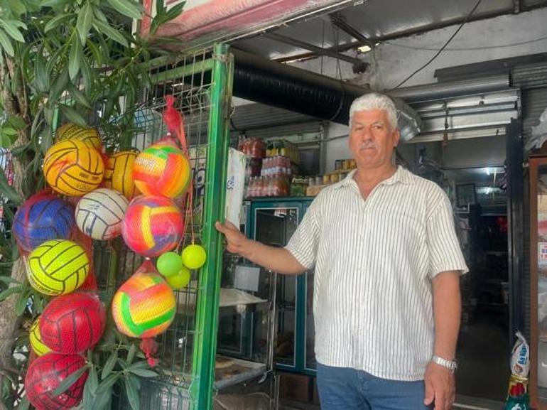 Bornova'daki 35 yıllık bakkal