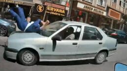 Yolun Karşısına Geçmeye Çalışan Kadına Otomobil Çarptı! Kaza Anı Kask Kamerasında