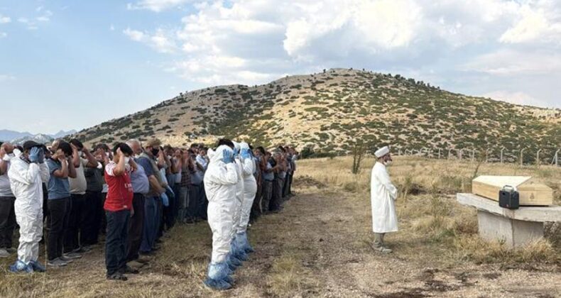 Kene Tehlikesi Bir Can Daha Aldı! KKKA Şüphesiyle Tedavi Gören Kadın Hayatını Kaybetti