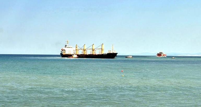 Tekirdağ açıklarında karaya oturan Regalo isimli kuru yük gemisi