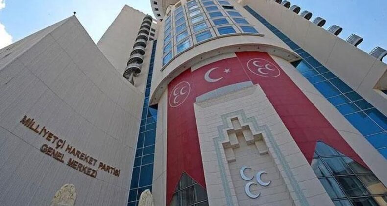 MHP Merzifon İlçe Kongresi Tamamlandı! Cüneyt Yamak İlçe Başkanı Seçildi
