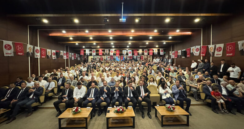 MHP Sivas Merkez İlçe Başkanlığı’nda Güven Tazelendi! Turan Gazi Yalçındağ Yeniden Başkan Seçildi