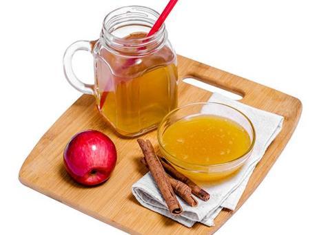 Salatalık, zencefil ve tarçınlı aromalı su