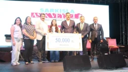 Şarkışla İlçe Stadyumu Tarihi Bir Geceye Ev Sahipliği Yaptı! Aşık Veysel Festivali Büyük İlgi Gördü