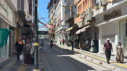 Sivas’ta Hafta Sonu Sıcakları Sirer Caddesi’ni Boşalttı! Esnaf Akşam Saatlerini Bekliyor