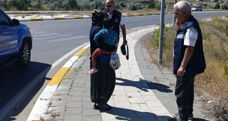 Sivas’ta Dilencilere Zabıta Operasyonu! Trafik Işıkları ve Market Önleri Denetlendi