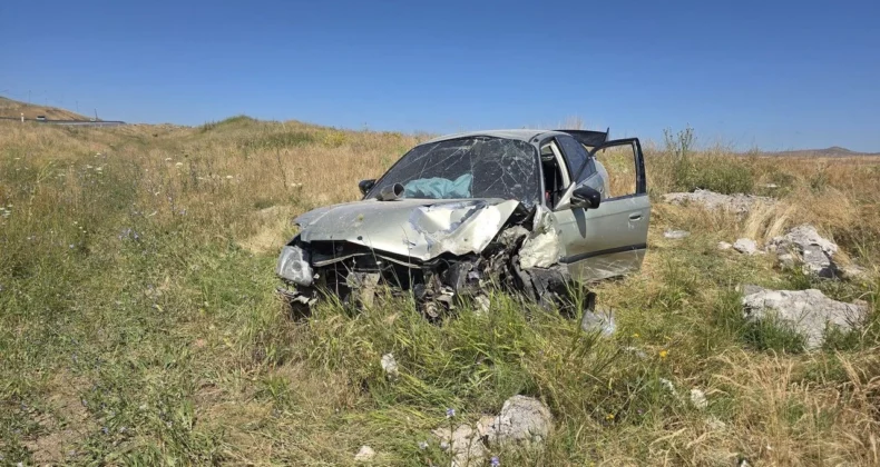 Sivas’ta Feci Kaza! Hafik’te Şarampole Yuvarlanan Otomobilde 3 Kişi Yaralandı