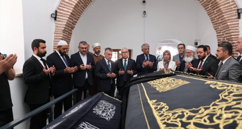 Şems-i Sivasi Hazretleri’nin Sanduka Puşidesi Geleneksel Sanatla Yenilendi