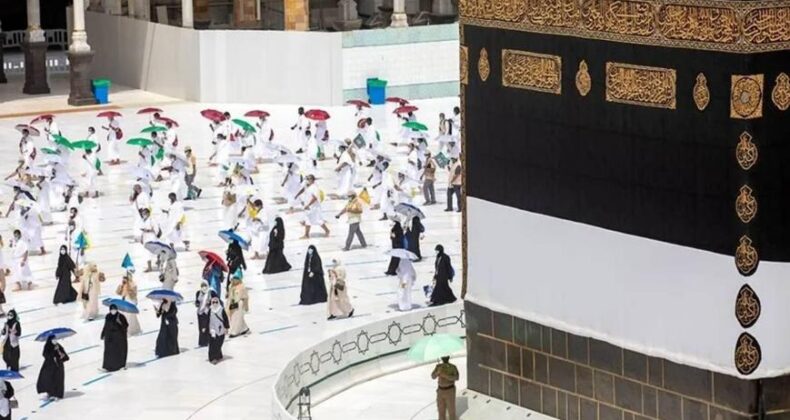Suudi Arabistan’dan Çok Girişli Umre Vizesi Düzenlemesi! 1 Yıl Geçerli Olacak