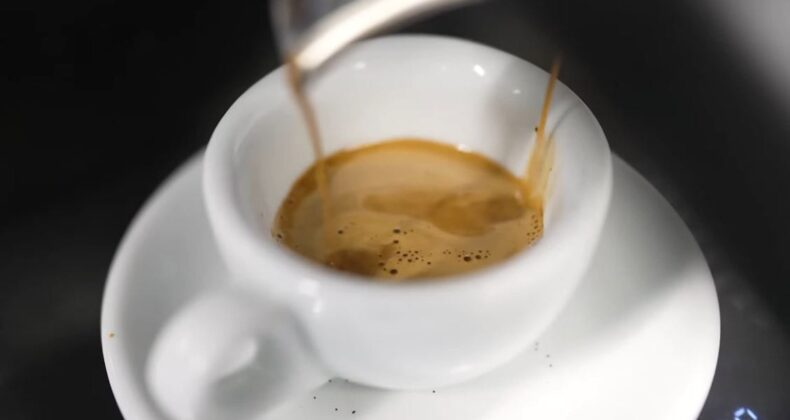 Bilim İnsanlarından Kahve Devrimi! Suyu Isıtmadan Espresso Üretmeyi Başardılar