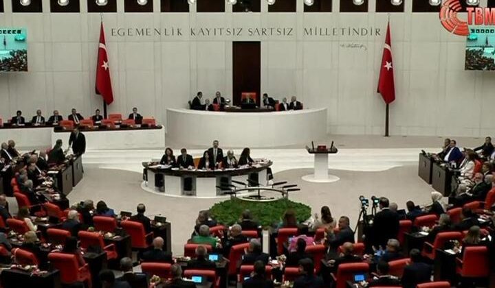 TBMM’de Yoğun Hafta Başlıyor! 12. Yargı Paketi, IBAN Düzenlemesi ve Emekli Maaşı Teklifleri Gündemde