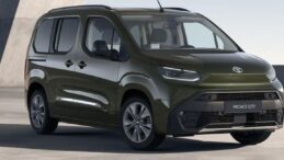 Toyota Proace City yollara çıktı