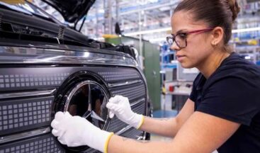 Yeni Mercedes-Benz VLE’nin seri üretimine başlıyor