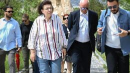 Yunan bakan Kapadokya turunda
