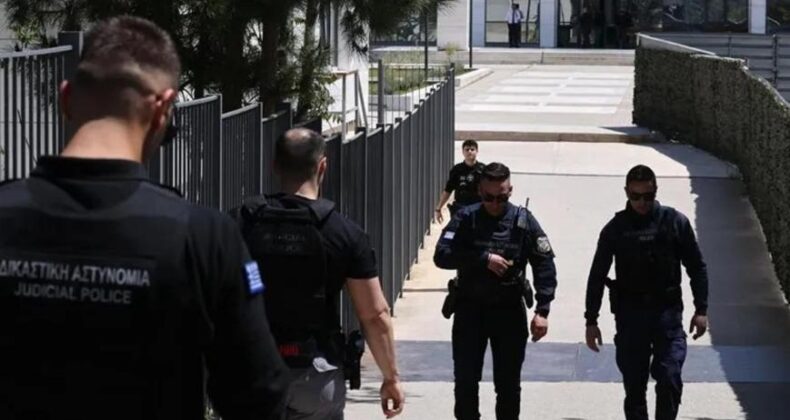 Yunanistan’da Polis Kurşunuyla Yaralanan Otizmli Genç Hayatını Kaybetti! Olay Büyük Tepki Çekti